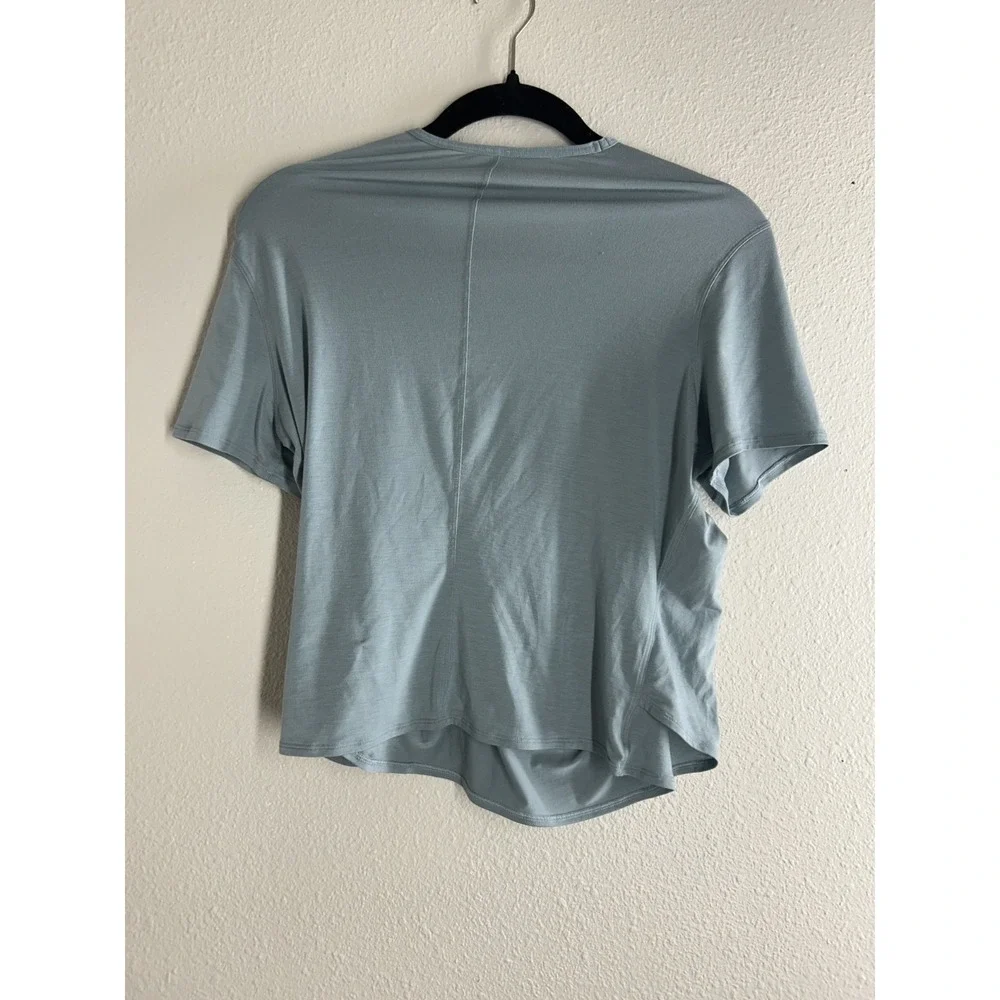 Lululemon Womens Top Size 12 Blue Yoga Gym Quick Dry Wrap Front Short Sleeve Tee
